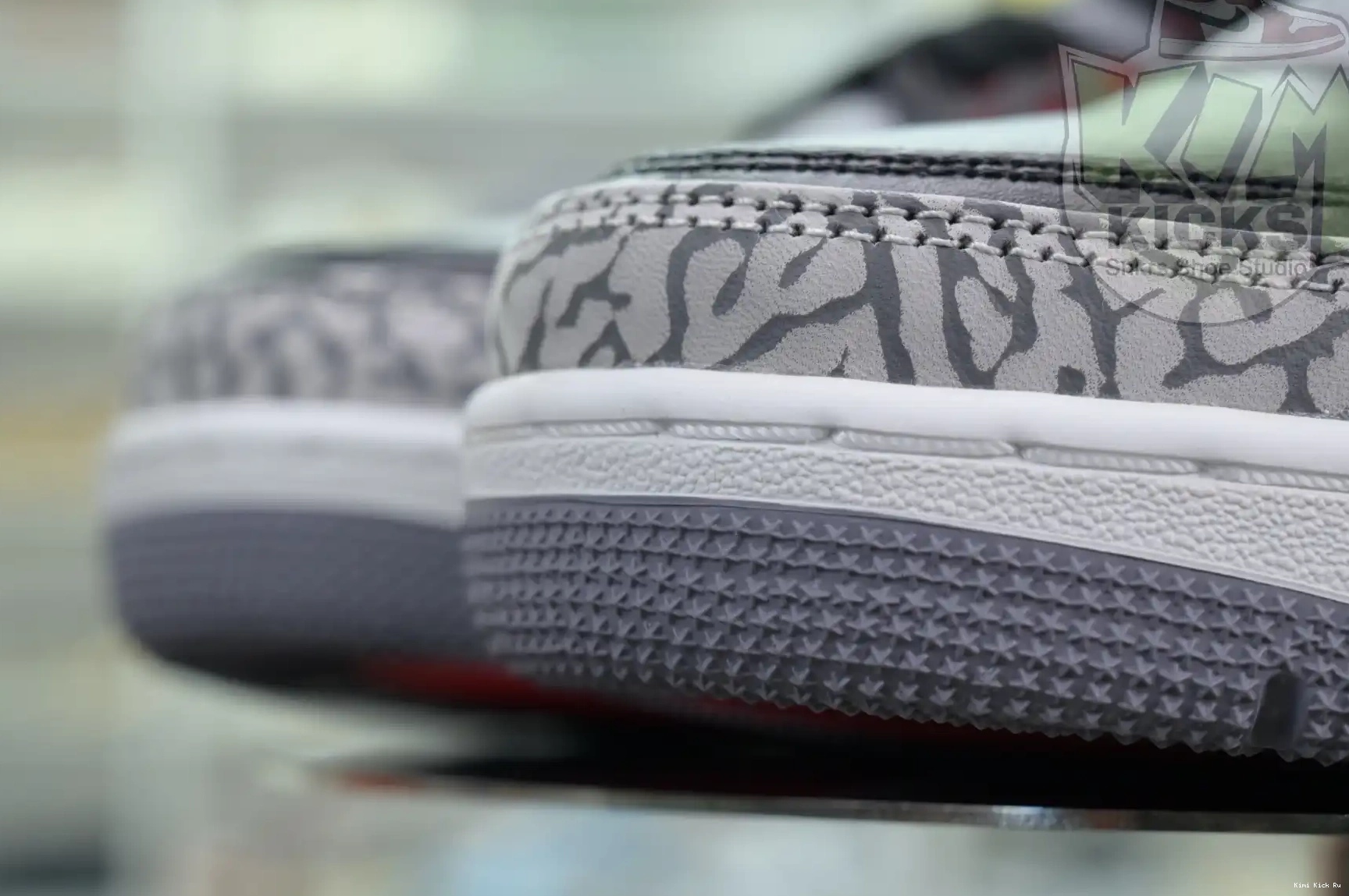 Kimikick Jordan Air Reimagined” 3“Black Cement 0822